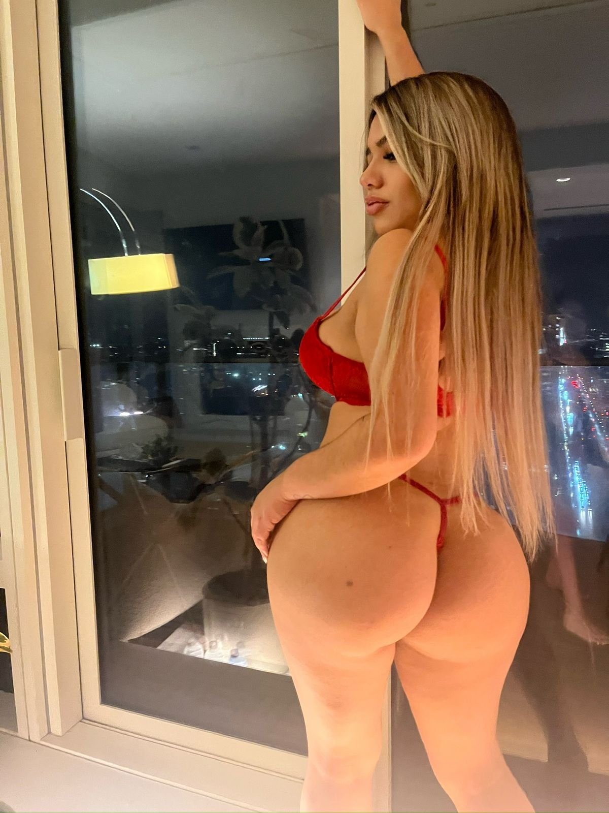 Nicole — photo 5