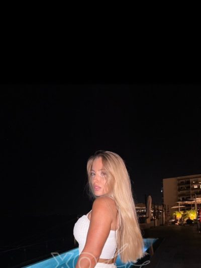 Laura — photo 2